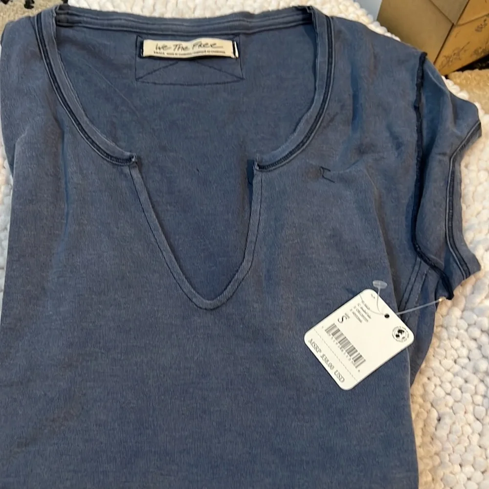 - NWT Free People Always Yours Tee Shaded Lake Blue Size Small - Picture 2 of 2